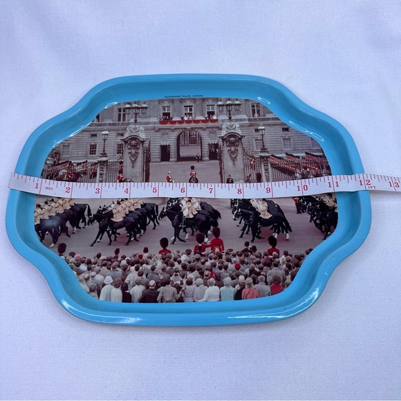 Buckingham Palace Decorative Tin Tray Worcester Ware - Picture 11 of 12